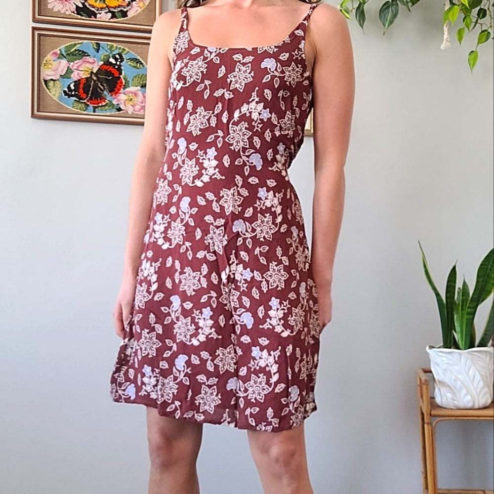 Vintage brown floral dress